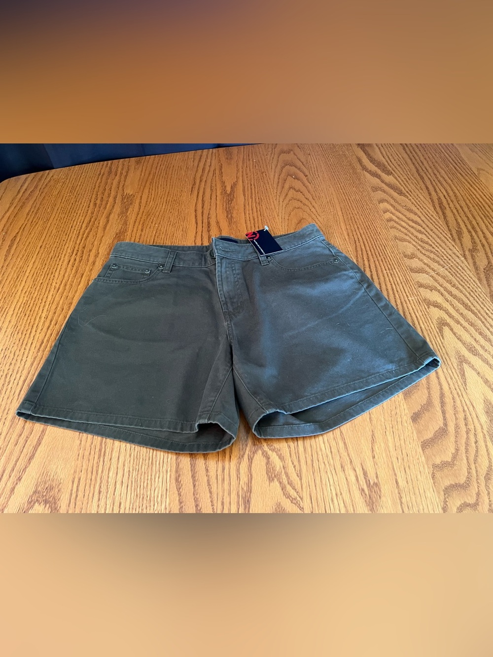Nautica Jeans Co Classic High-Rise Women’s Shorts in Olive Size 8 - 5” Inseam